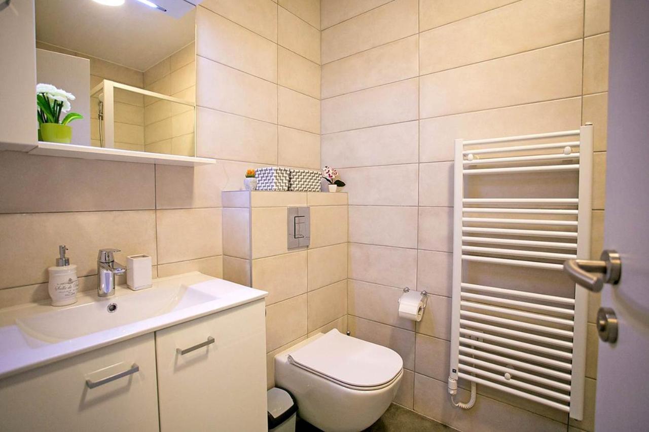 Apartment Sweet Daisy With Parking Ζαντάρ Εξωτερικό φωτογραφία