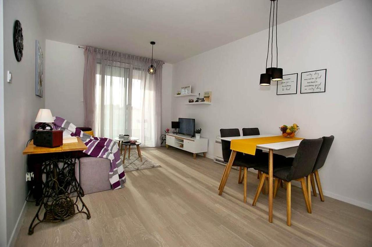 Apartment Sweet Daisy With Parking Ζαντάρ Εξωτερικό φωτογραφία