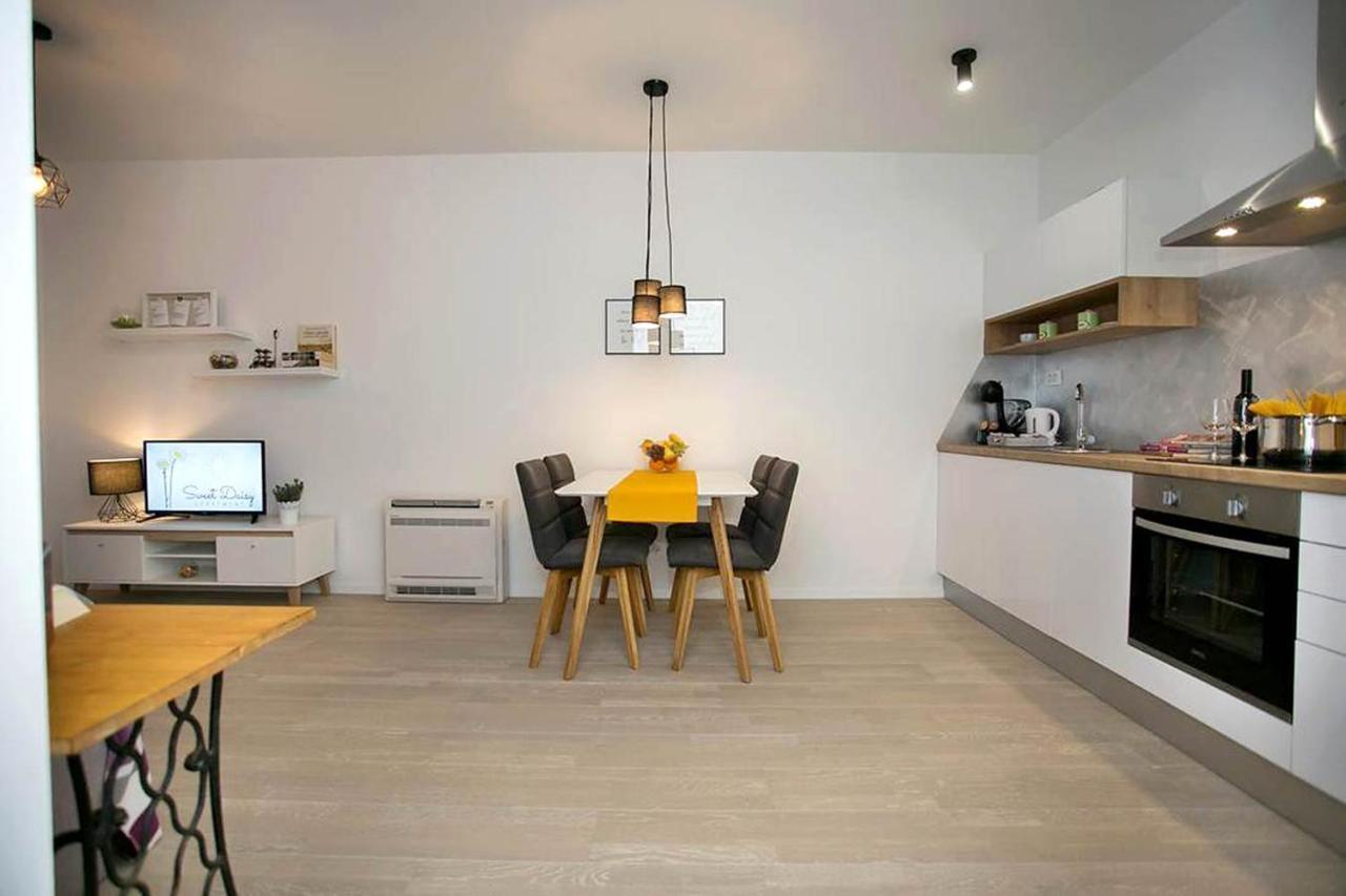 Apartment Sweet Daisy With Parking Ζαντάρ Εξωτερικό φωτογραφία